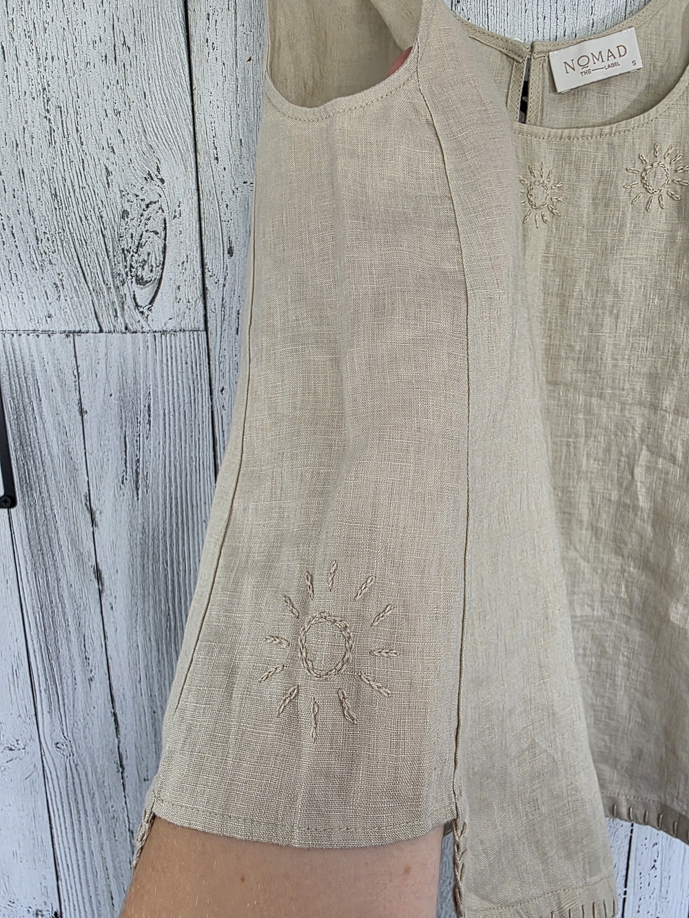 Nomad The Label 100% Linen Embroidered Oversized Tank – Size Small Resort Wear - Picture 5 of 12